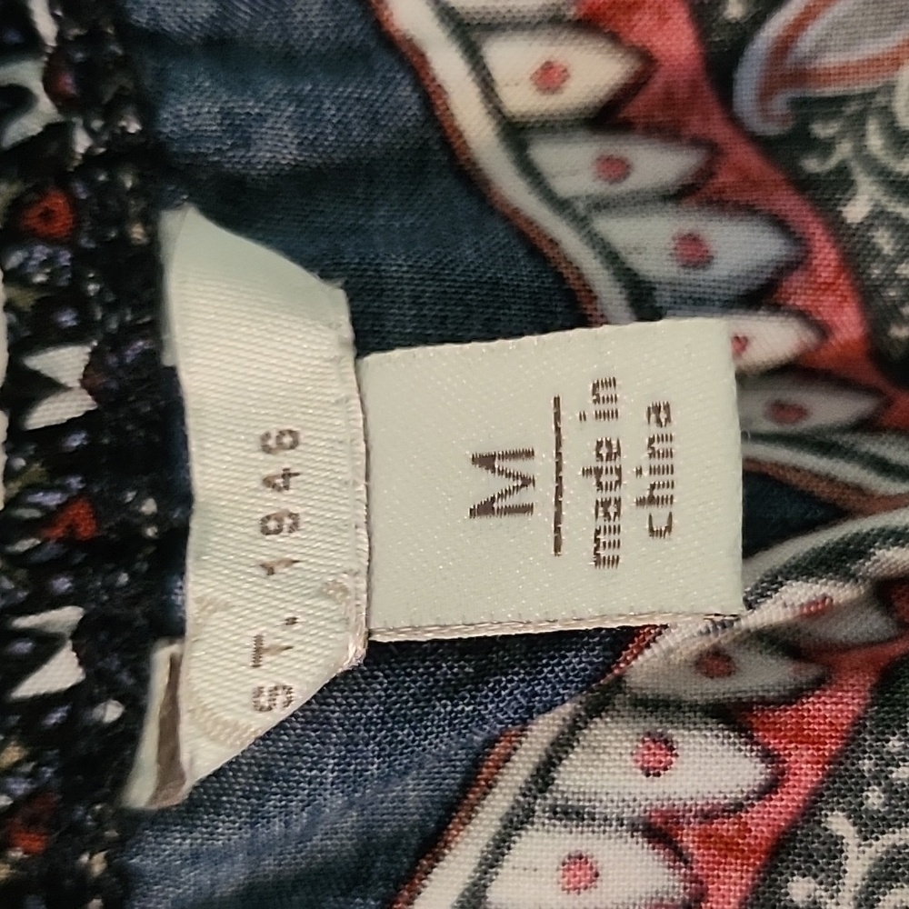 Womens Size M Top With Elastic Lowcut Neckline EST. 1946 Cato (17) - Picture 2 of 5